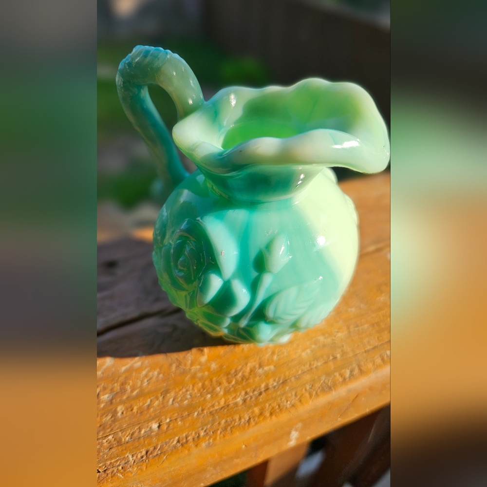 Avon Vintage 1970s Aqua Swirl Floral Rose Decanter Pitcher 4.5 Inch Tall EUC - Picture 8 of 16